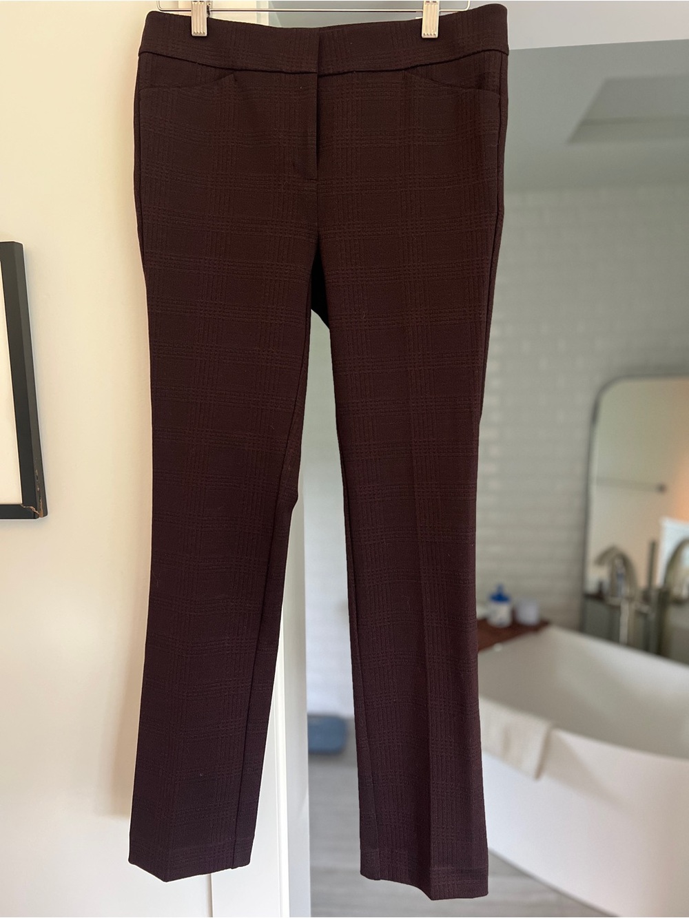 NWT Ann Taylor Factory The Slim Stretch Pant in burgundy size 4